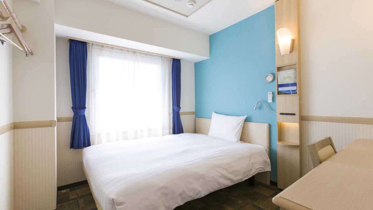 Toyoko Inn Misato-Chuo Ekimae Misato  Rum bild
